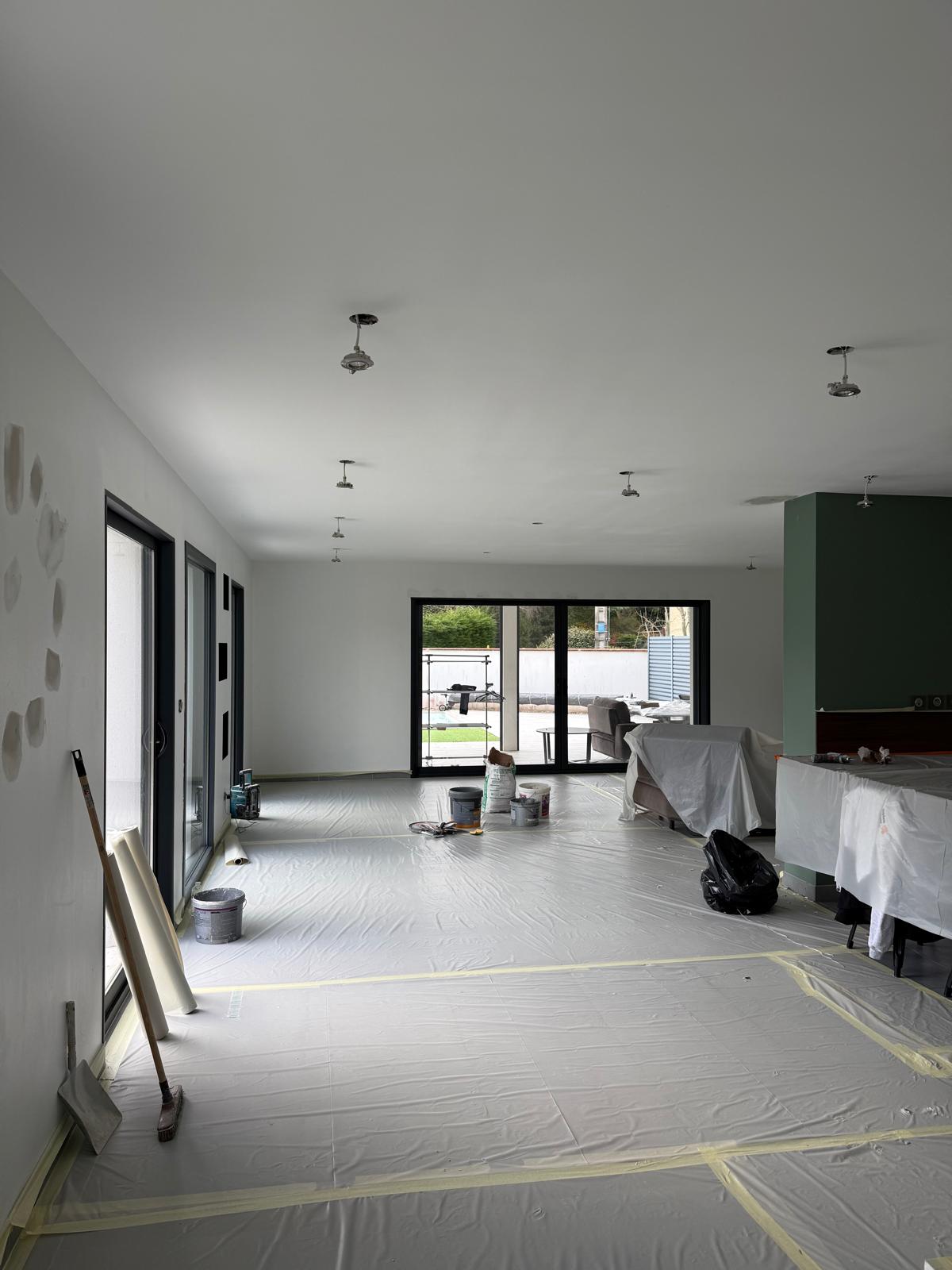 Maison à Septème, protégée pour peindre les murs