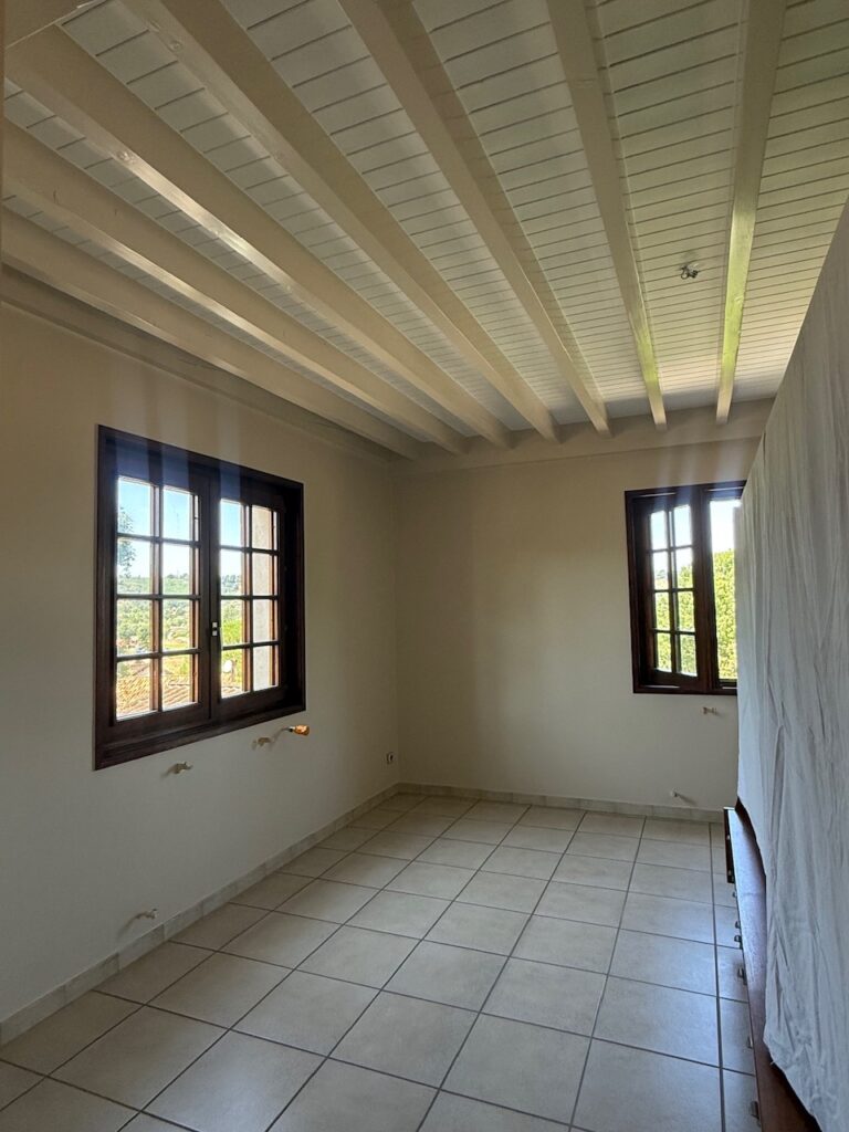 Rénovation d'un salon / salle à manger à Pont-Évêque, photo après travaux